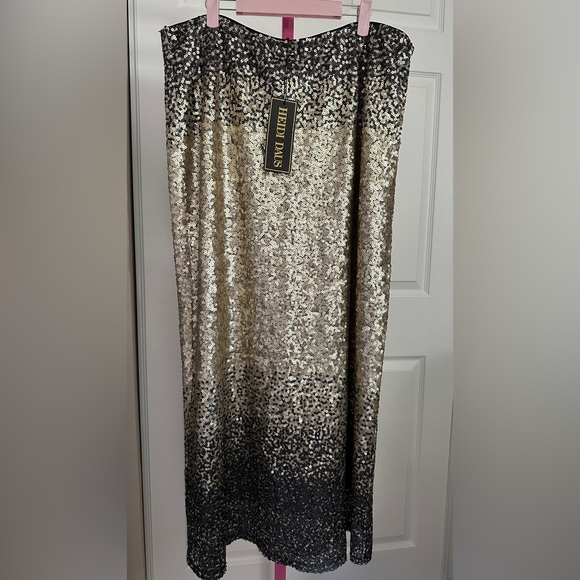 Heidi Daus Sequined Sirt - Picture 3 of 8